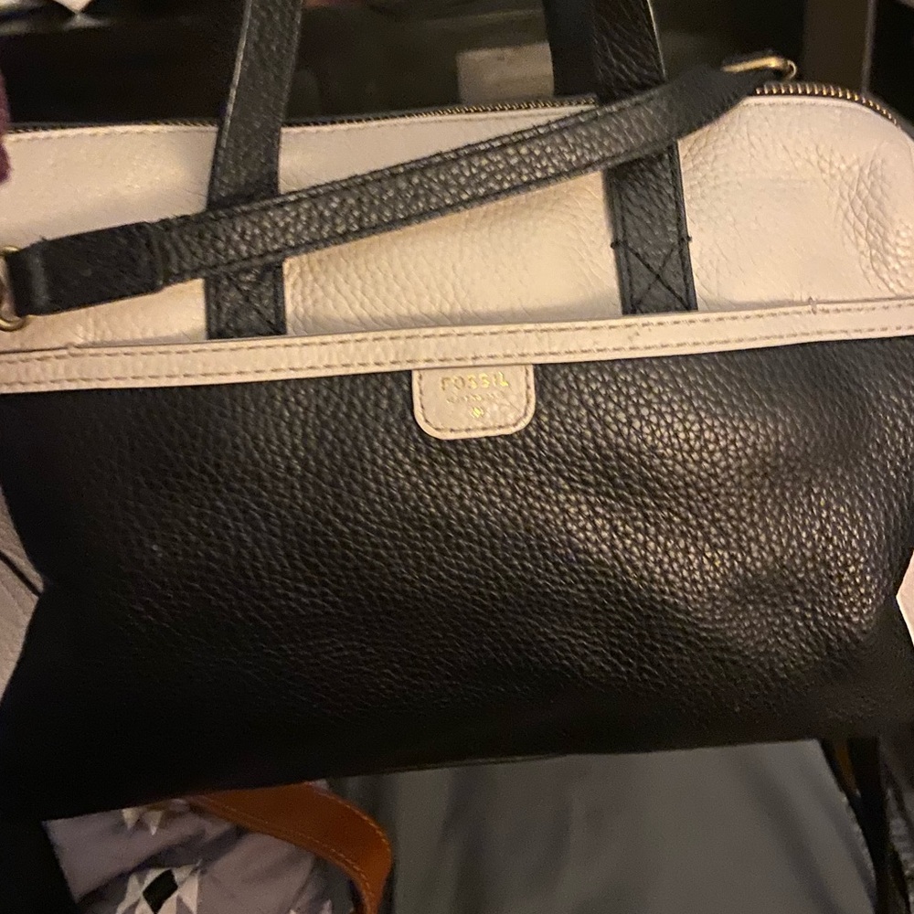 Fossil 1954 Two Toned Black & Ivory Crossbody Leather Satchel - Picture 3 of 8